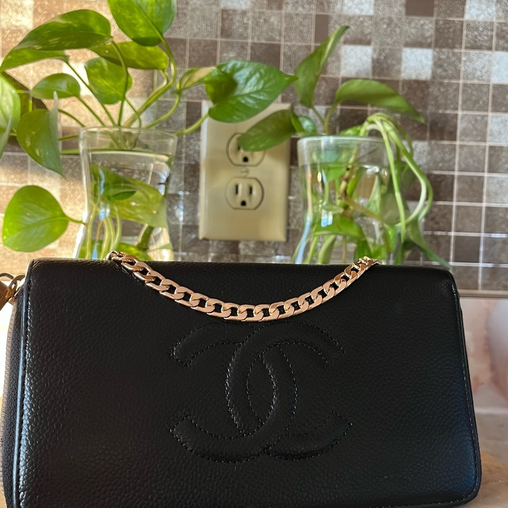 CHANEL Black Quilted Caviar Leather (wallet on a chain) - Picture 3 of 9